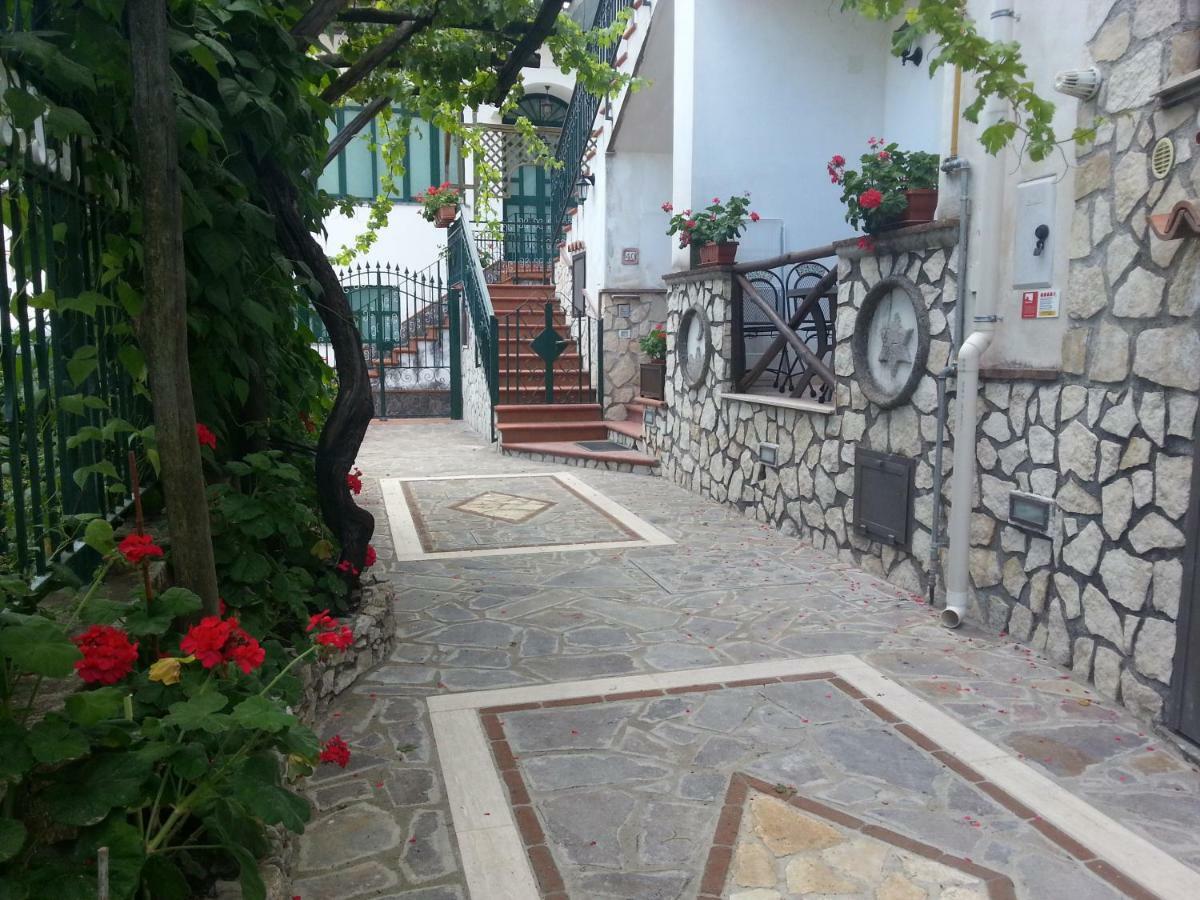 Residenza Antico Borgo Del Pozzo Aparthotel Tramonti Eksteriør bilde