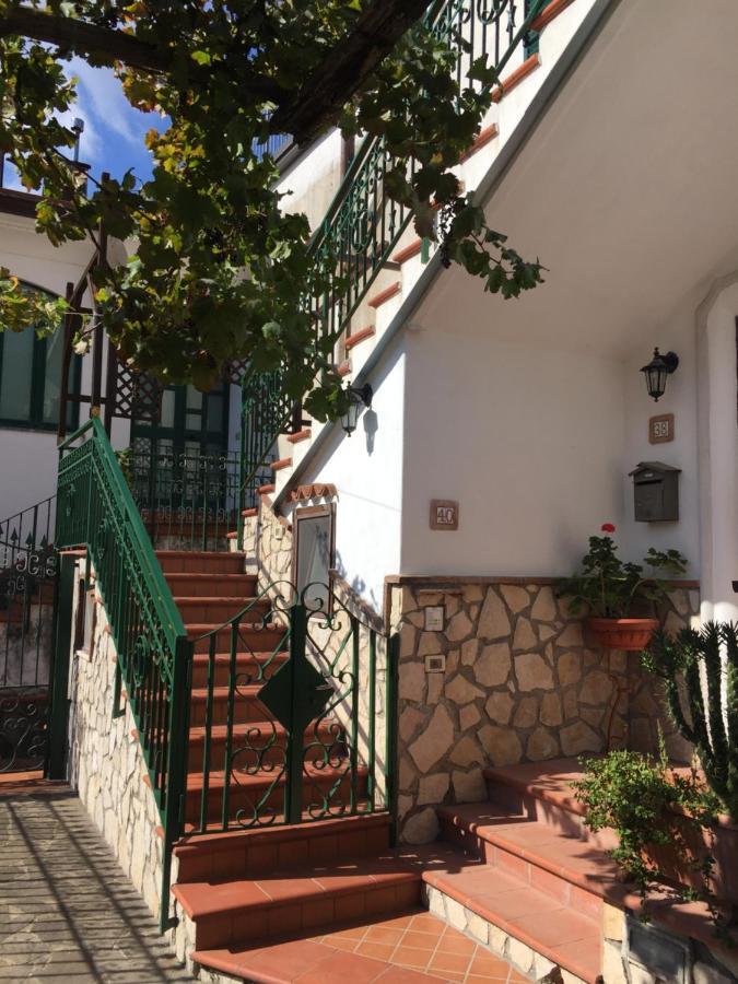 Residenza Antico Borgo Del Pozzo Aparthotel Tramonti Eksteriør bilde